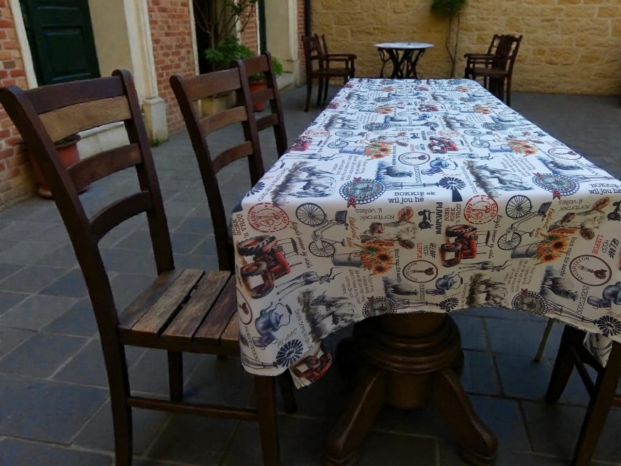 Trots Suid-Afrikaanse Tafeldoeke