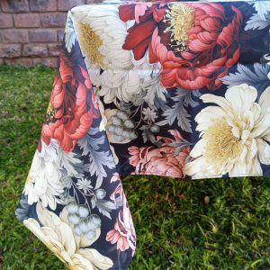 Tafeldoek - Peonies 145cm x 280cm